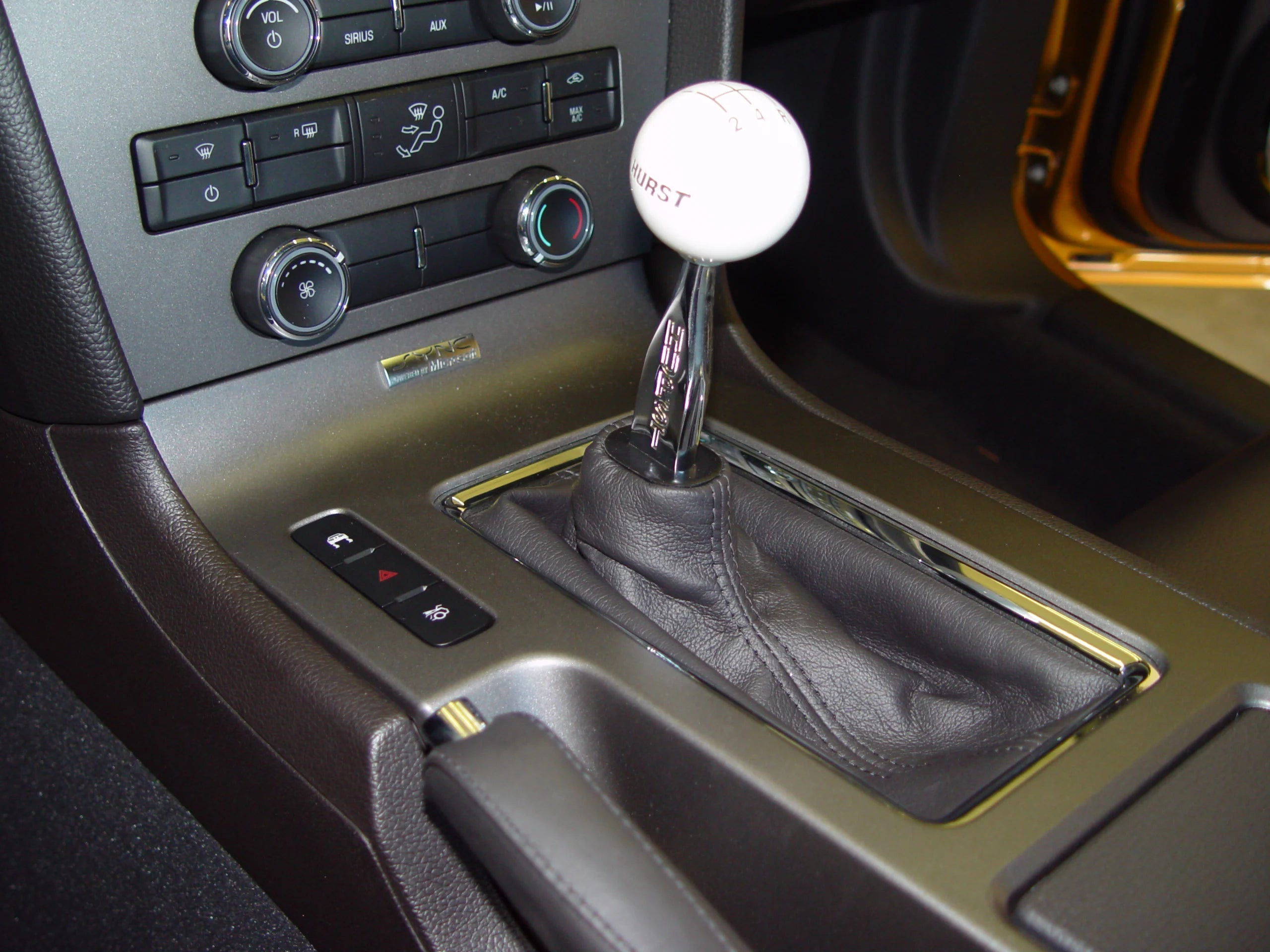 HURST BILLET/PLUS SHORT THROW SHIFTER (Billet Frame)2005-2010 Ford Mustang V8 Engine with Tremec TR3650 5-speed Transmission